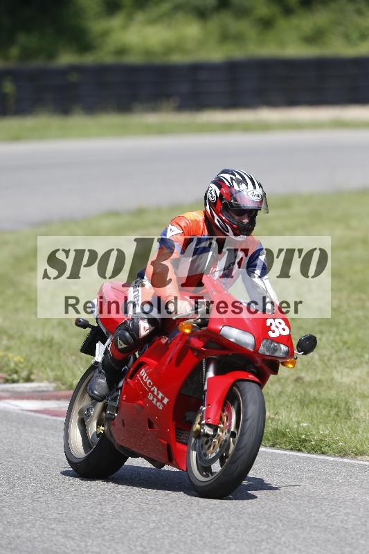/27 12.06.2025 Ducati Schweiz Trackday Warmup  ADR/blau-bleu/38
